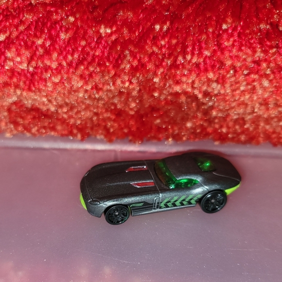 Lot of 5 Hot Wheels cars - Picture 6 of 6